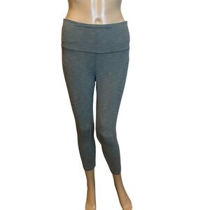 Athleta Ultra High Rise Elation 7/8 Tight Legging Yoga Gray-Green Med Petite EUC